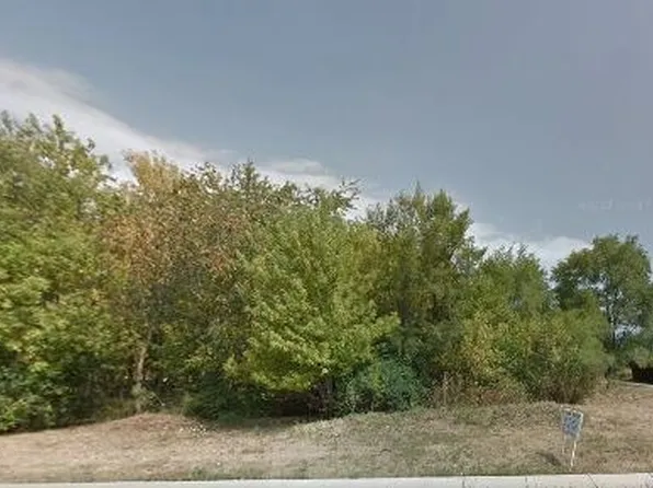 1030 Chateau Bluff Ln, Dundee, IL 60118