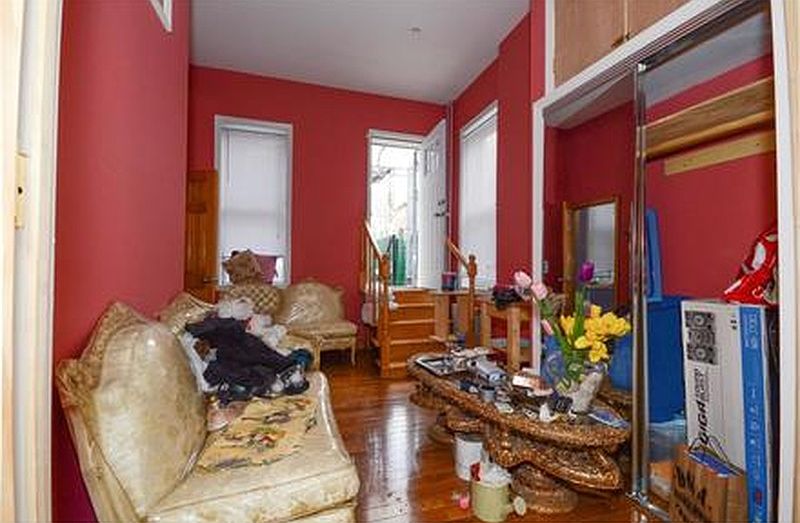 2nd image of 169 Irving Ave APT 1R