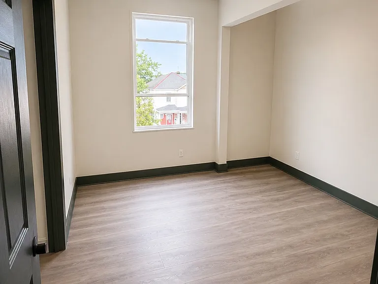 1115 Wise St #B — Photo 4