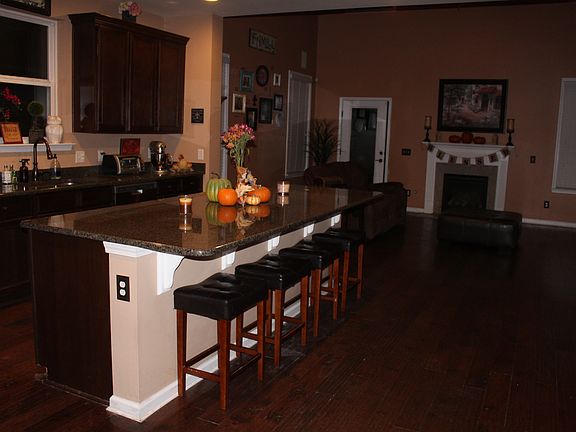 Stainless steel/ huge pantry