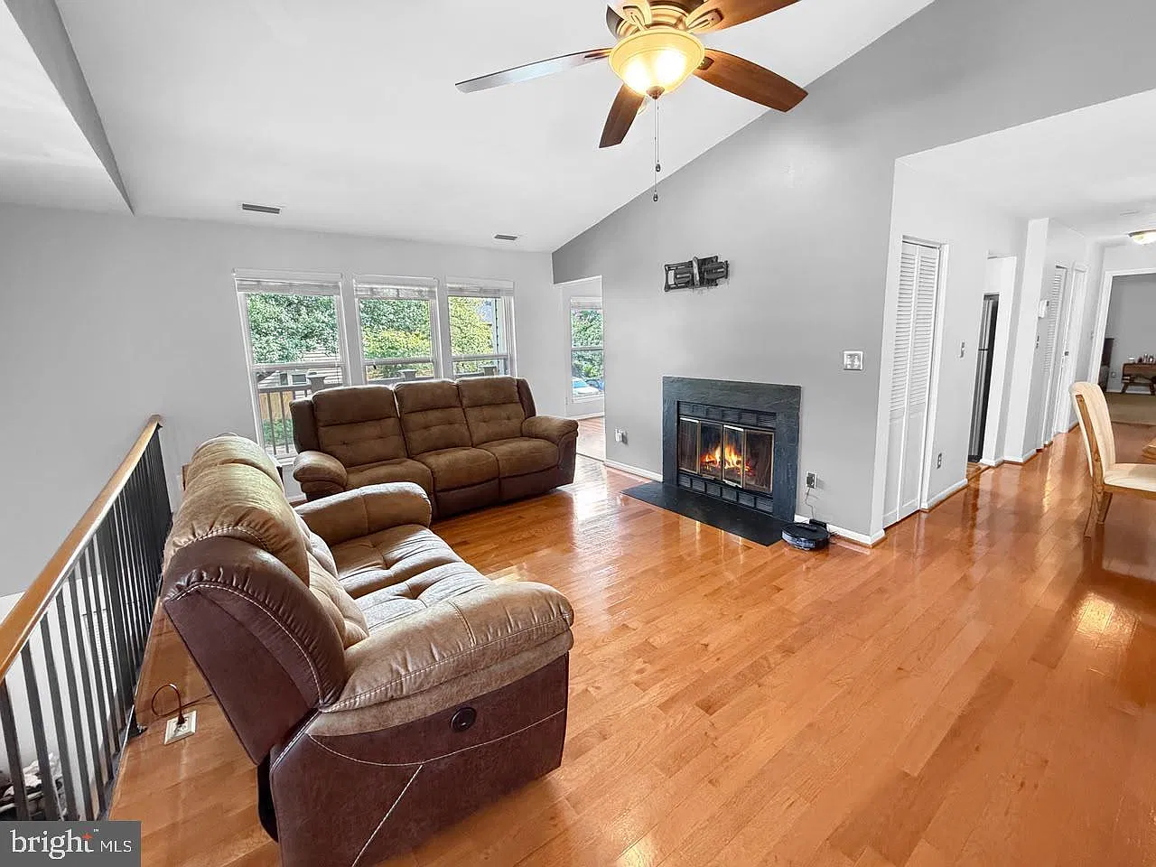 2 bed, 2.0 bath, 1233 sqft, $2,200 — Photo 4