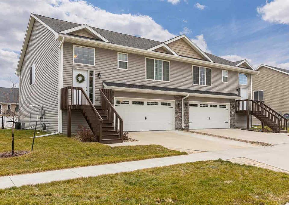 1st image of 1332 Moon Flower Ave