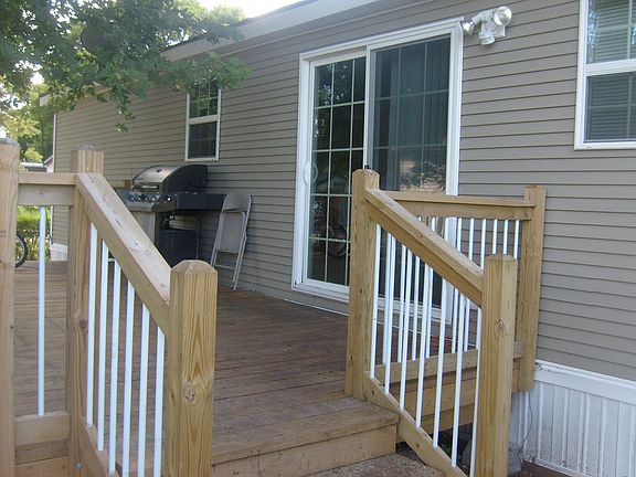 5th image of 6930 NE 56th St Trlr 5