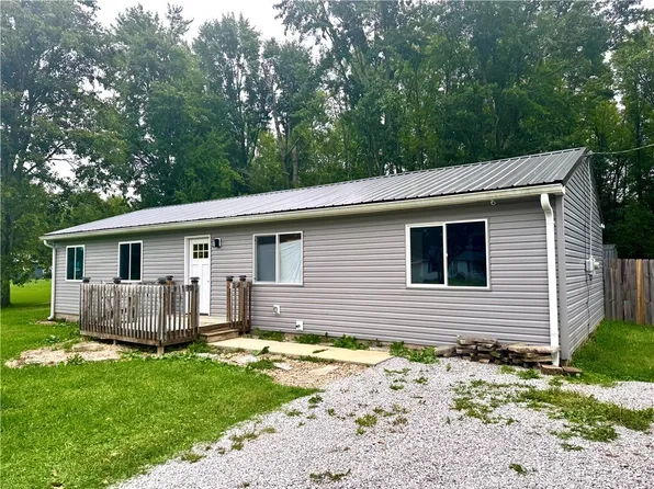 5984 Newtonsville Rd, Goshen, OH 45122