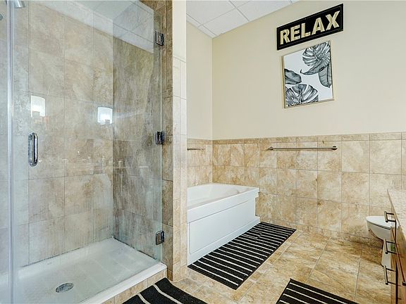 4th image of 224 Mill St APT 4B