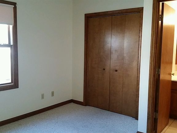 3rd image of 7890 Melissa Ln