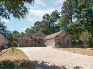 93 Wick Willow Dr, Montgomery, TX 77356