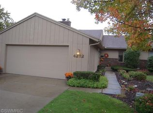 4212 Walnut Hills Ln SE, Kentwood, MI 49512