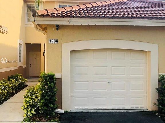 3rd image of 3806 San Simeon Cir
