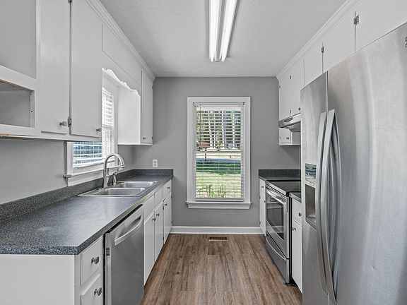 5th image of 346 Brookfield Cir