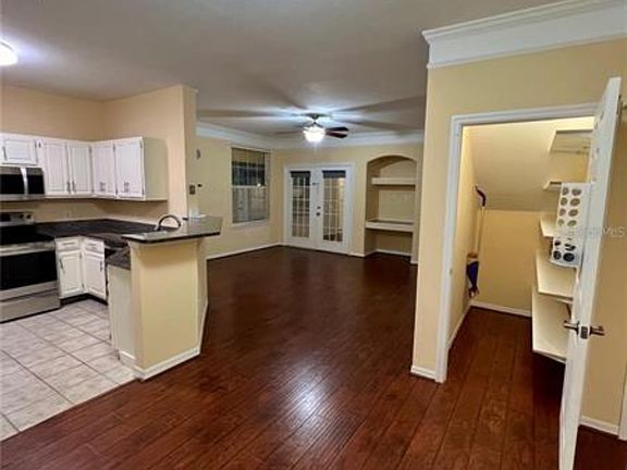 3rd image of 3226 Greenwich Village Blvd APT 102