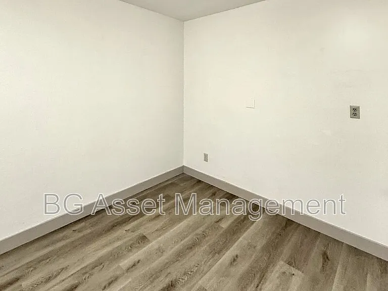 50 Frey Pl #5 — Photo 8