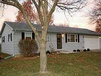 1st image of 101 E La Harpe St