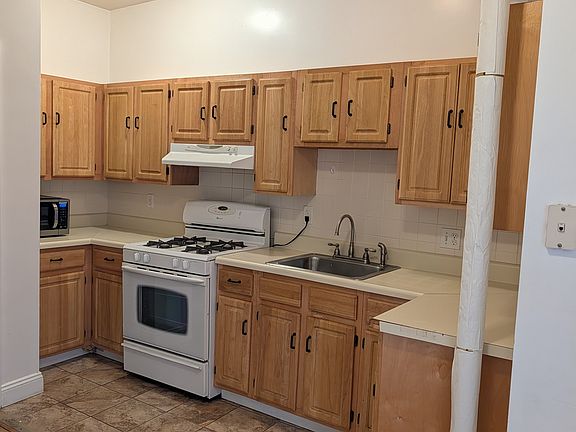 3rd image of 46 W Newton St APT 11