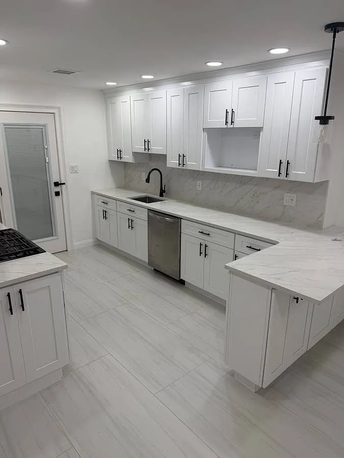 3 bed, 1250 sqft, $3,700 — Photo 2