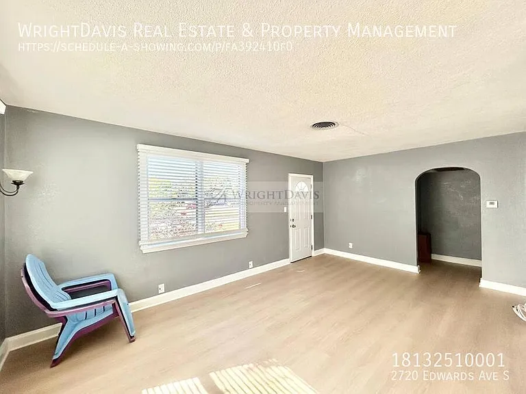 2720 Edwards Ave S — Photo 6