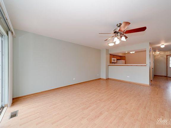 3rd image of 1827 Grove Ave