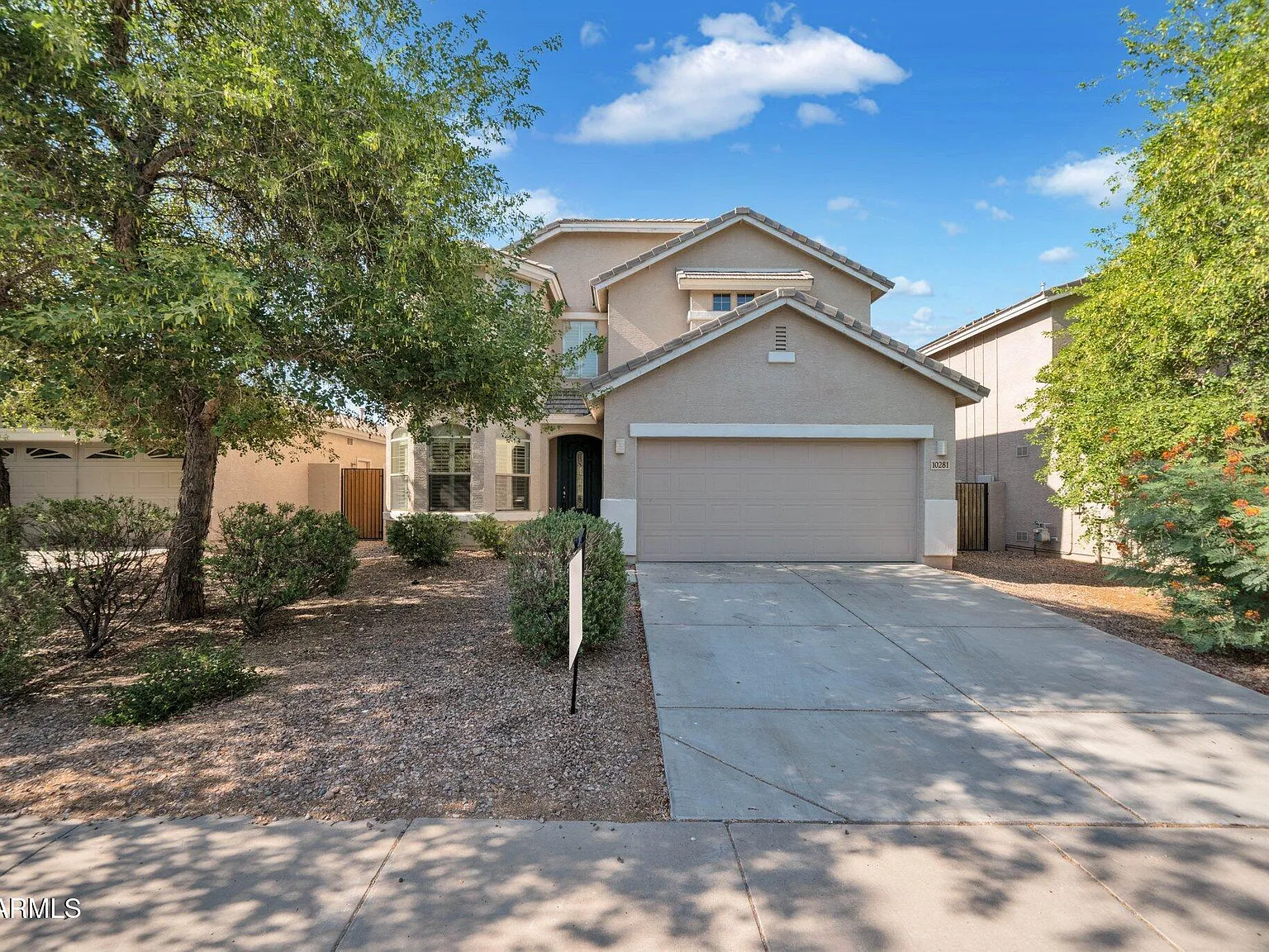 4 bed, 3.0 bath, 2537 sqft, $2,600 — Photo 1