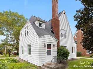 481 Eleanor St NE, Grand Rapids, MI 49505
