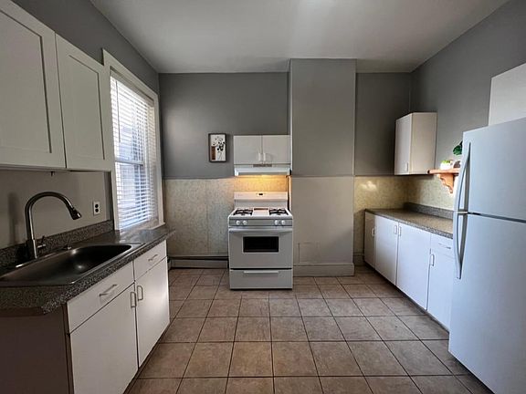 2nd image of 4616 Longshore Ave Floor 1
