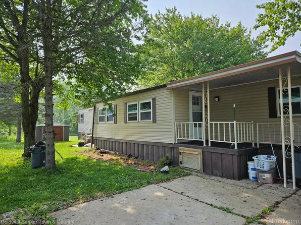 2270 Gulfstream St, Brighton, MI 48114