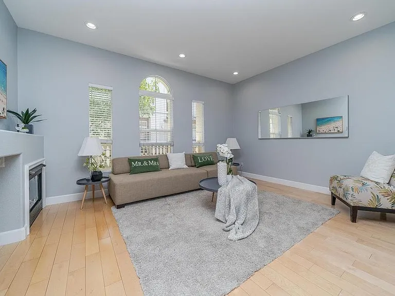 117 Serenity Pl — Photo 12