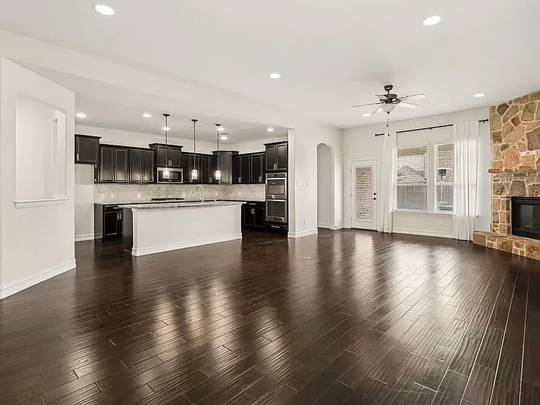 1549 Westborough Ln — Photo 6