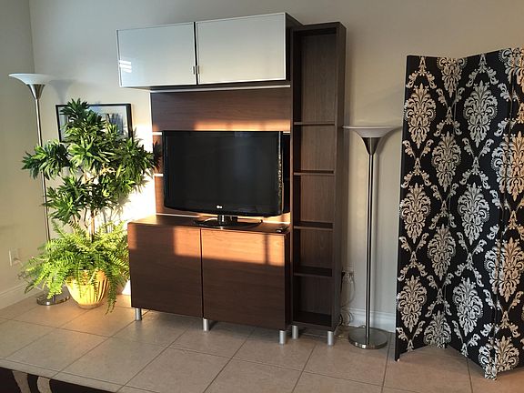 5th image of 8335 Laureate Blvd