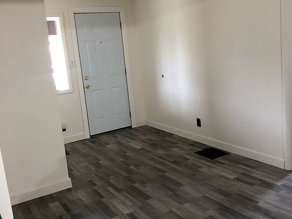 2nd image of 808 9th Ave #A