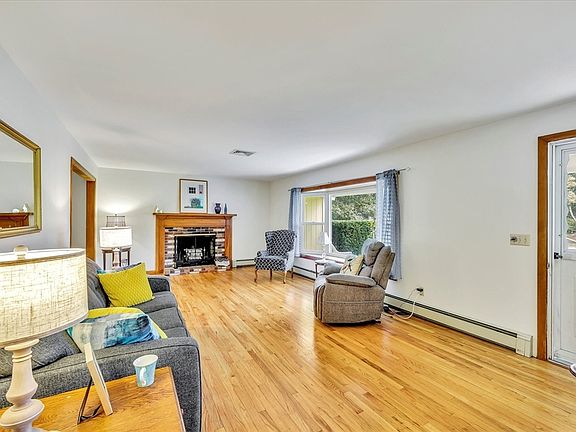 3rd image of 148 Belmont Rd