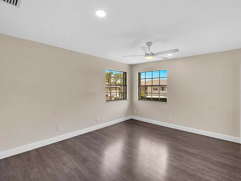 10723 NW 10th St S #TOWNHOUSE — Photo 10