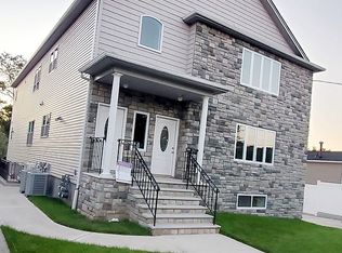 326 Seguine, Staten Island, NY 10309
