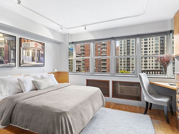 5th image of 120 E 36th St APT 11F