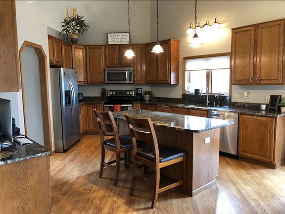 5th image of 1600 Meadow View Trl