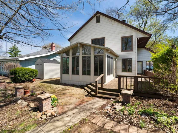 11068 N Lower Lake Shore Dr, Monticello, IN 47960