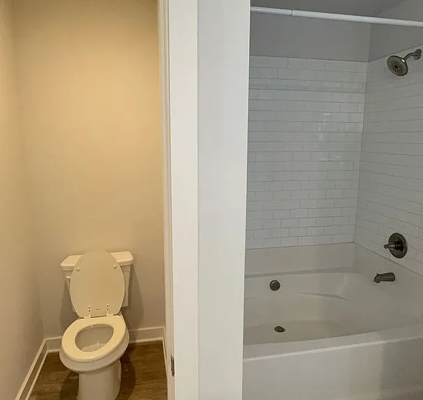 1002 Clydes Way — Photo 5