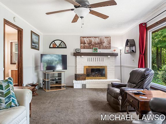 5th image of 383 Watercrest Ct