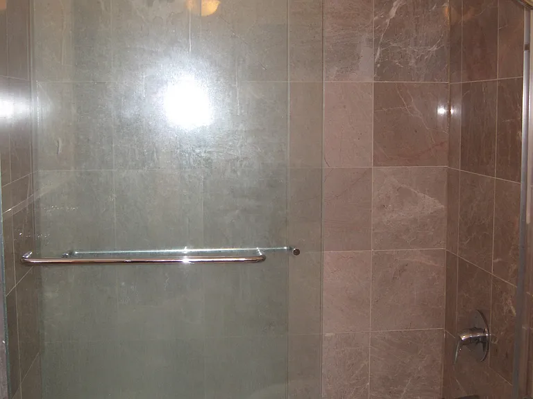 4420 N Kimball Ave — Photo 7