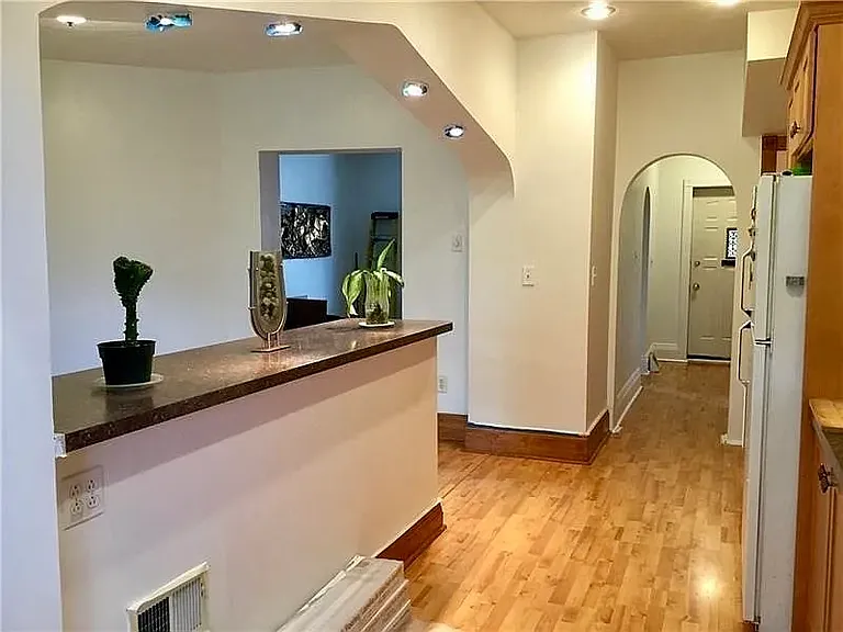 3145 Brackenridge St — Photo 2