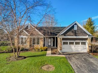2916 Harrisburg Ct, Lindenhurst, IL 60046