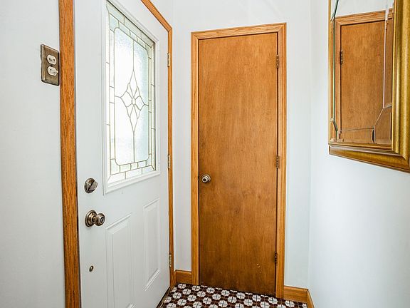 2nd image of 1109 Brookwood St