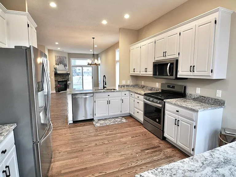 10413 Spyglass Dr — Photo 4