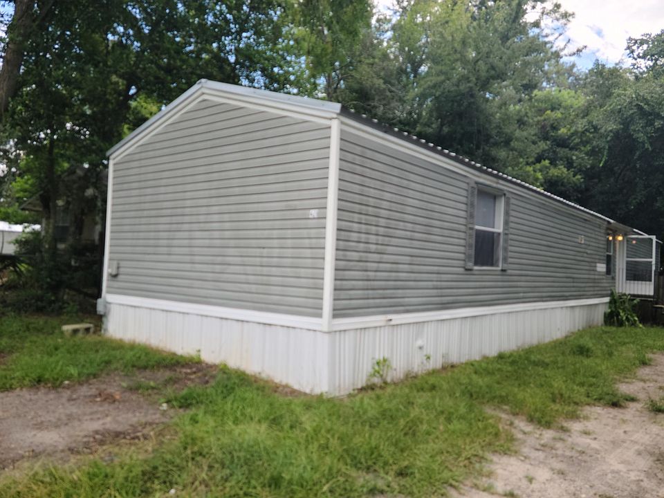 1st image of 421 Lincoln Ave