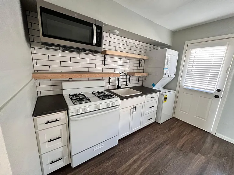 2116 E McLemore Ave #3 — Photo 1