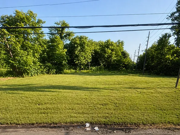 4049 Forest Blvd, East Saint Louis, IL 62204