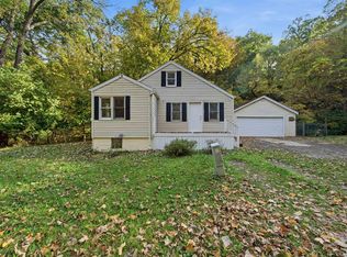 801 Fahey Hollow Rd, East Peoria, IL 61611