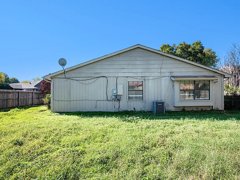 6600 Brookhaven Ct — Photo 21