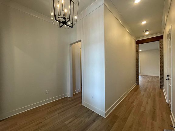 3rd image of 1119 Camellia Way