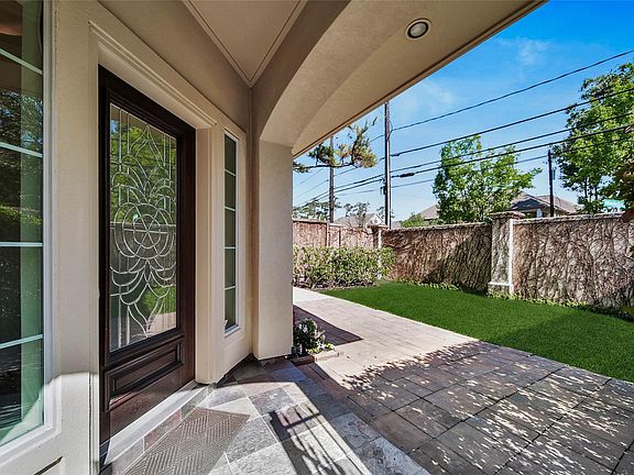 4th image of 1323 Riverine Ct