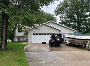 1701 9th Ave N, Sauk Rapids, MN 56379